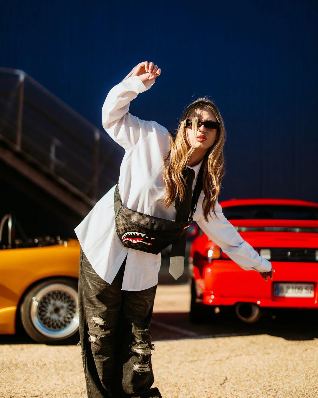 SPEED SHARK SIDE SWIPE SAVVY CROSSBODY | Sprayground New