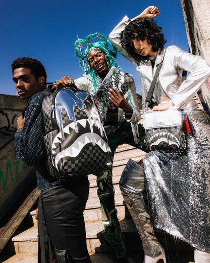 GHOST DRIP CROSSOVER CLUTCH | Sprayground Essential