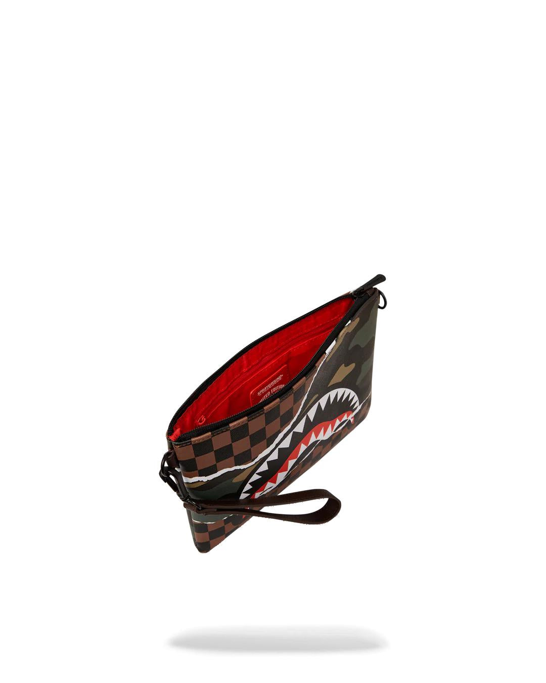 UNSTOPPABLE ENDEAVORS III CROSSOVER CLUTCH | Sprayground Essential