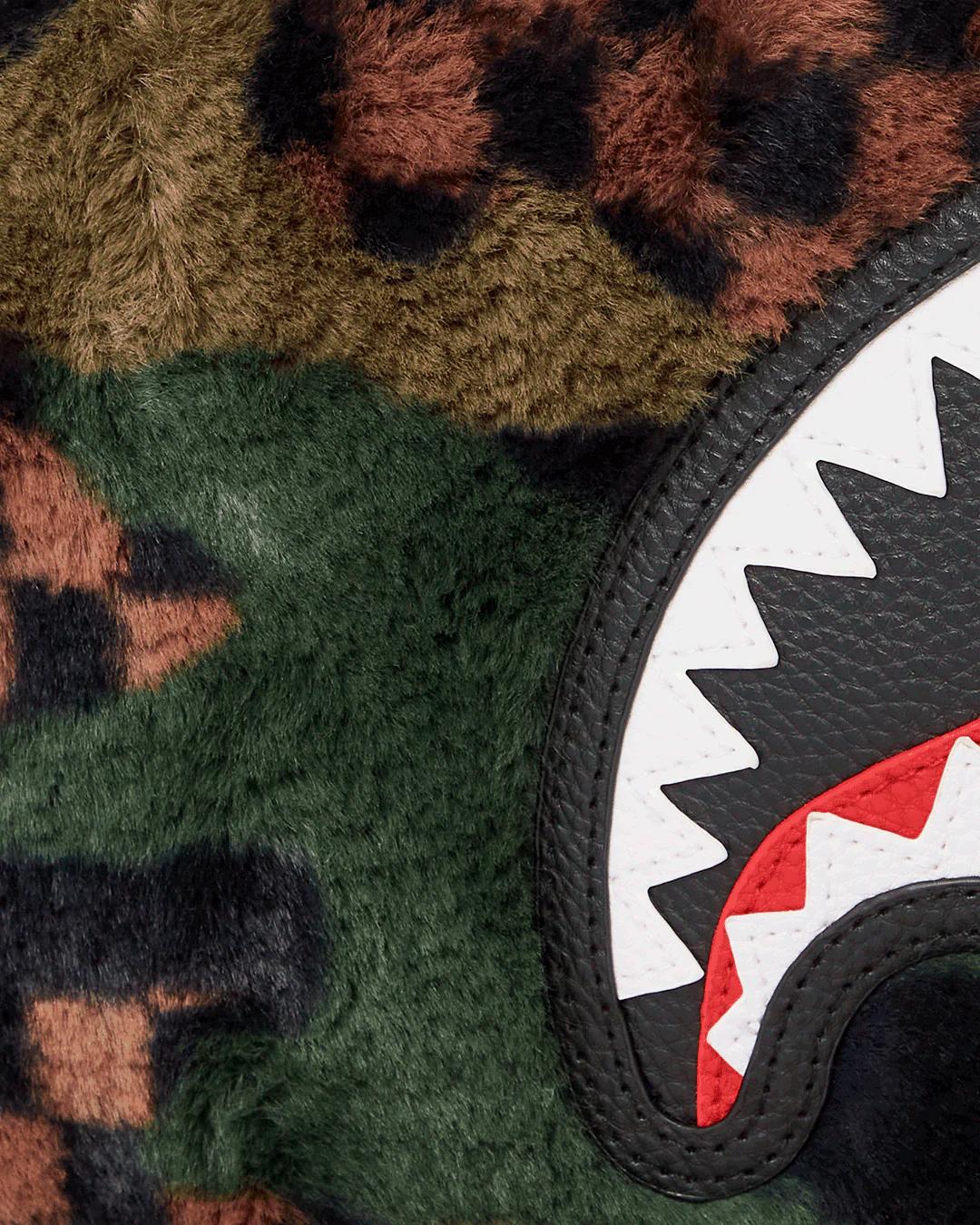 BIG SKY FUR SHARK CROSSOVER CLUTCH | Sprayground Trending
