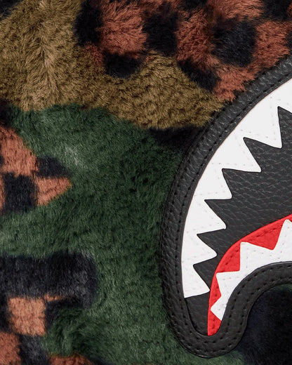 BIG SKY FUR SHARK CROSSOVER CLUTCH | Sprayground Trending