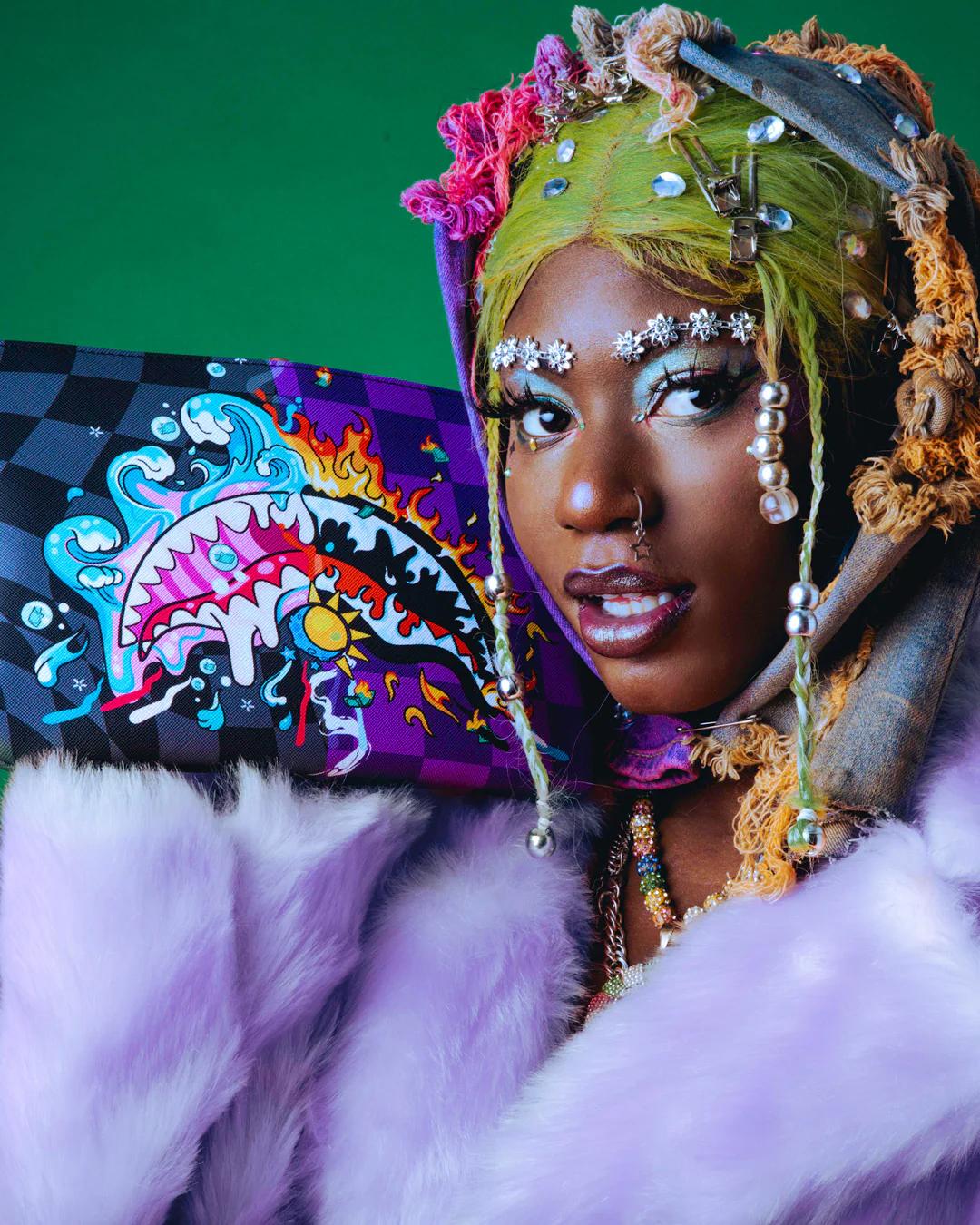 MAD SCIENTIST CROSSOVER CLUTCH | Sprayground Signature