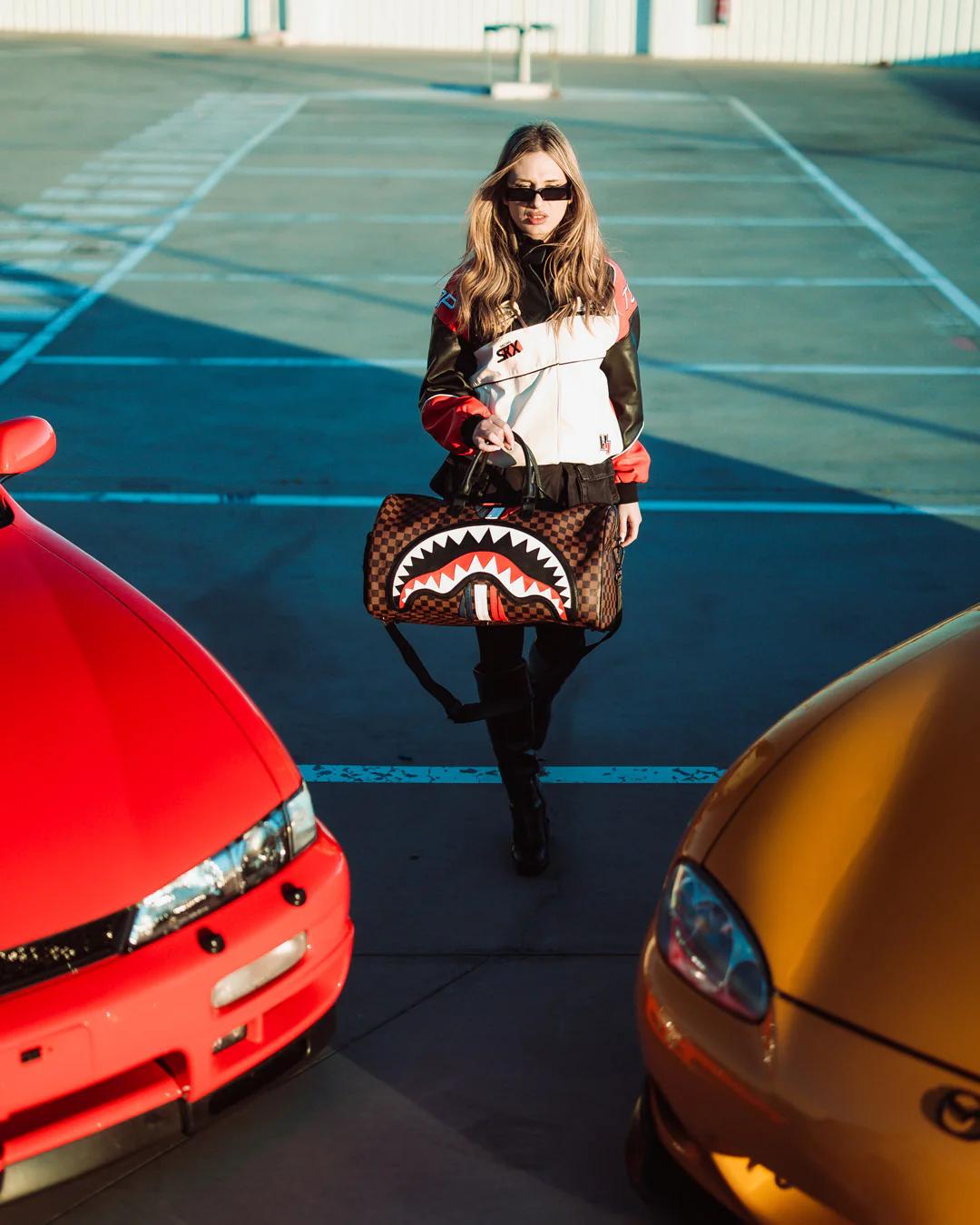 SHARKS IN PARIS GT DUFFLE | Sprayground Signature