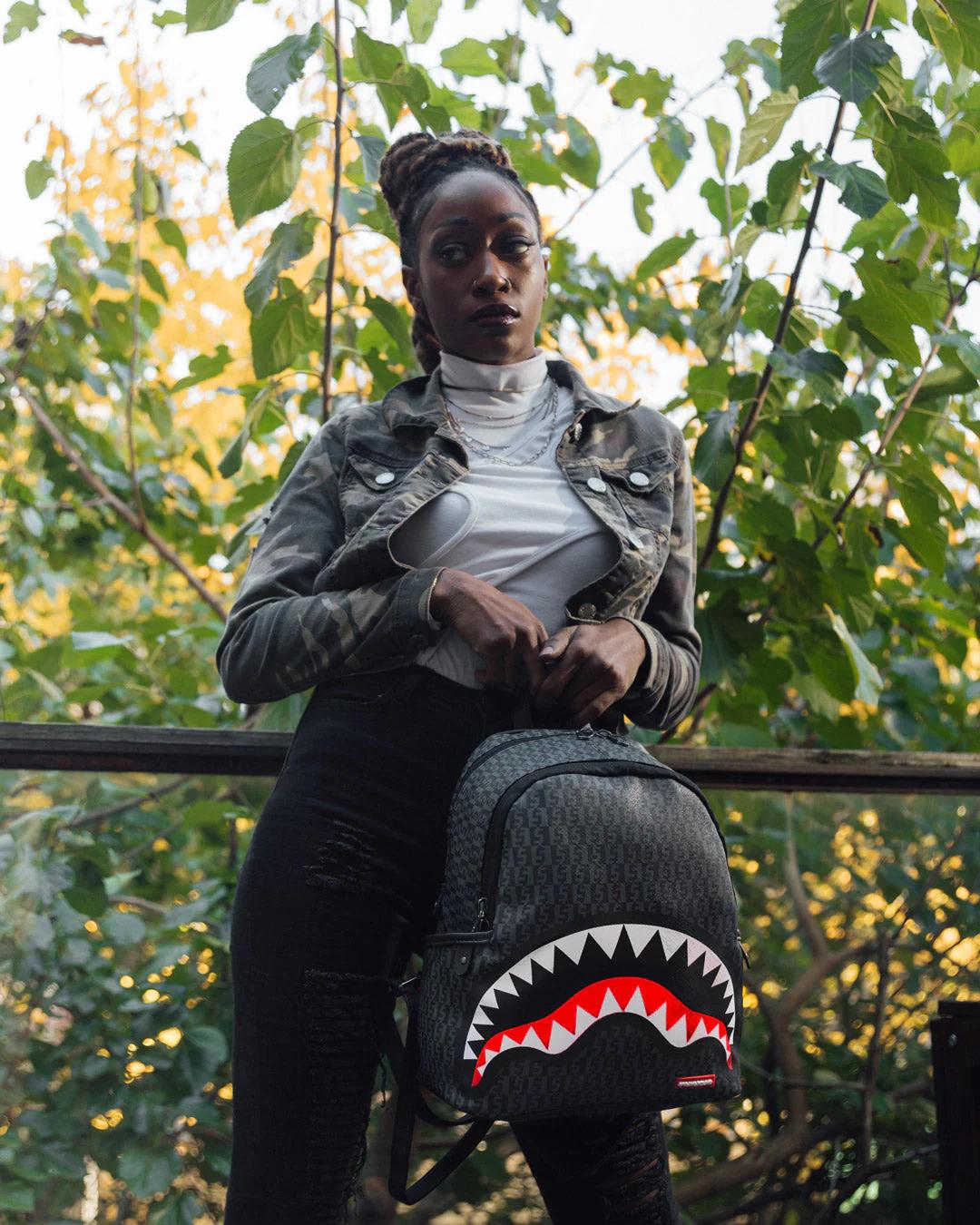 SPRAYGATTI REVV SAVAGE | Sprayground Trending