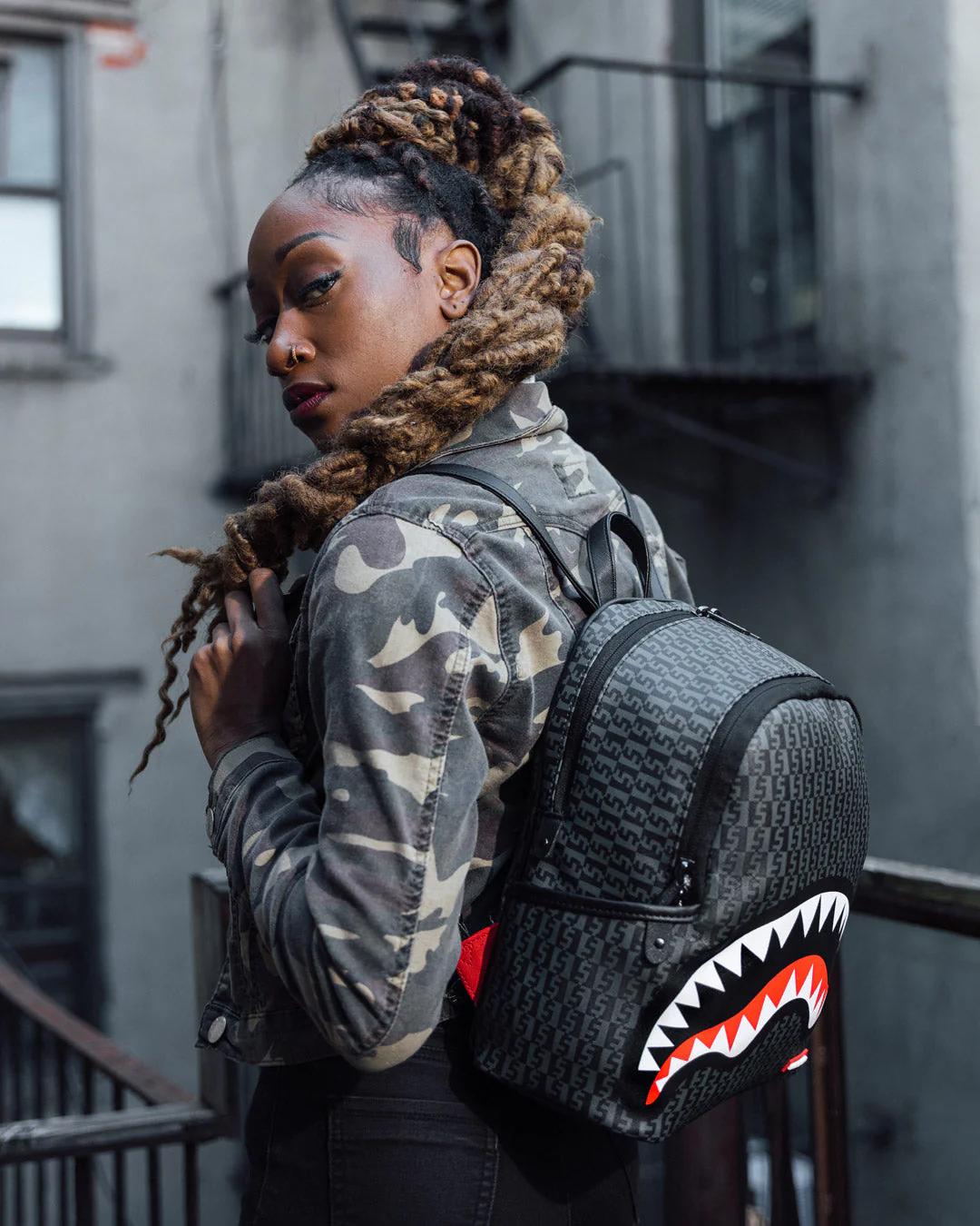 SPRAYGATTI REVV SAVAGE | Sprayground Trending