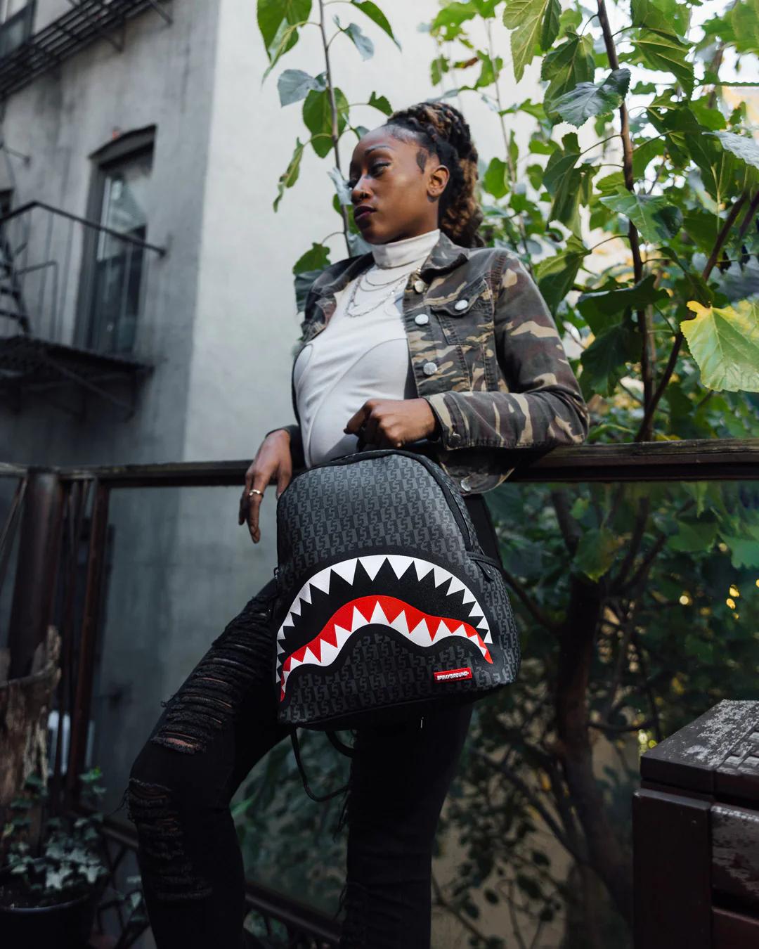 SPRAYGATTI REVV SAVAGE | Sprayground Trending