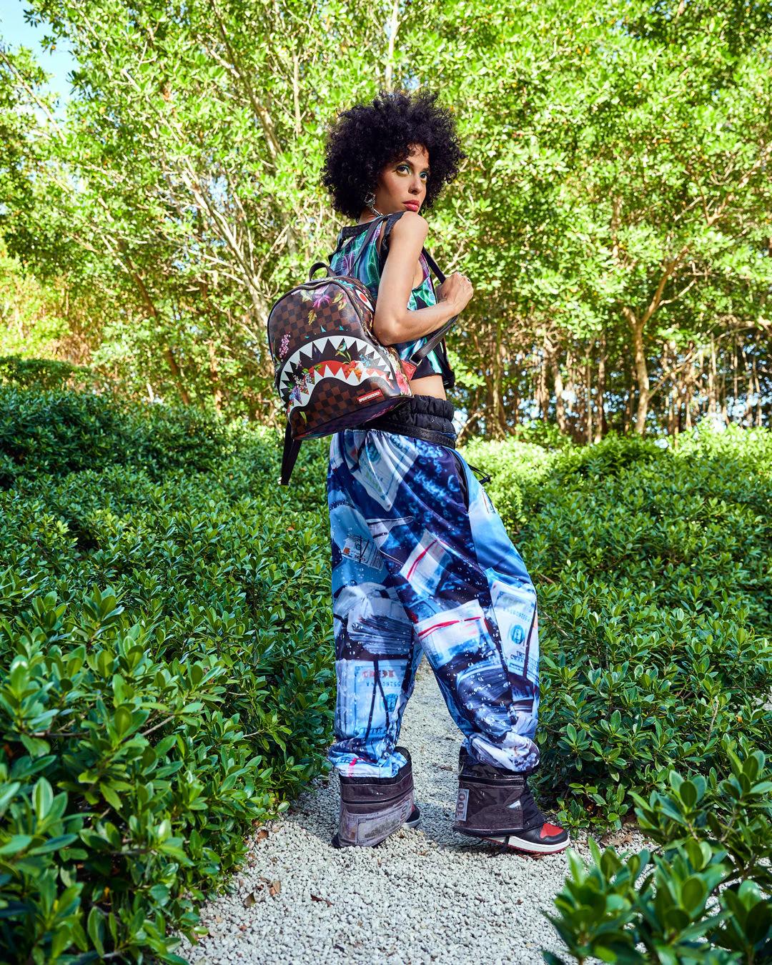 GARDEN OF SHARKS SAVAGE BACKPACK | Sprayground New