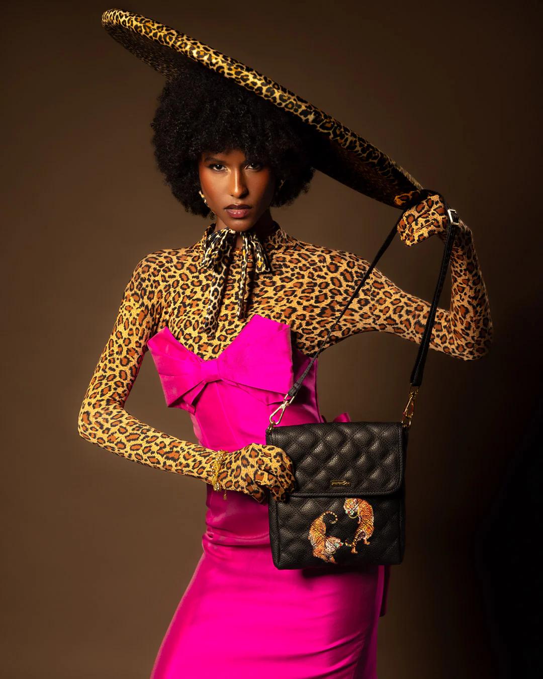 CATWALK CURRENCY MESSENGER SLING BAG | Sprayground Recommended