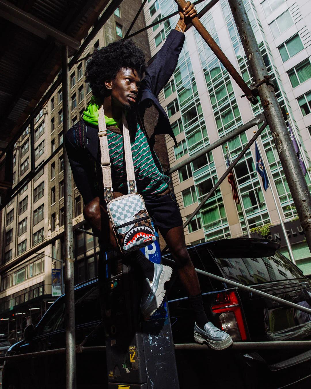 UNSTOPPABLE ENDEAVORS II MESSENGER SLING BAG | Sprayground Exclusive
