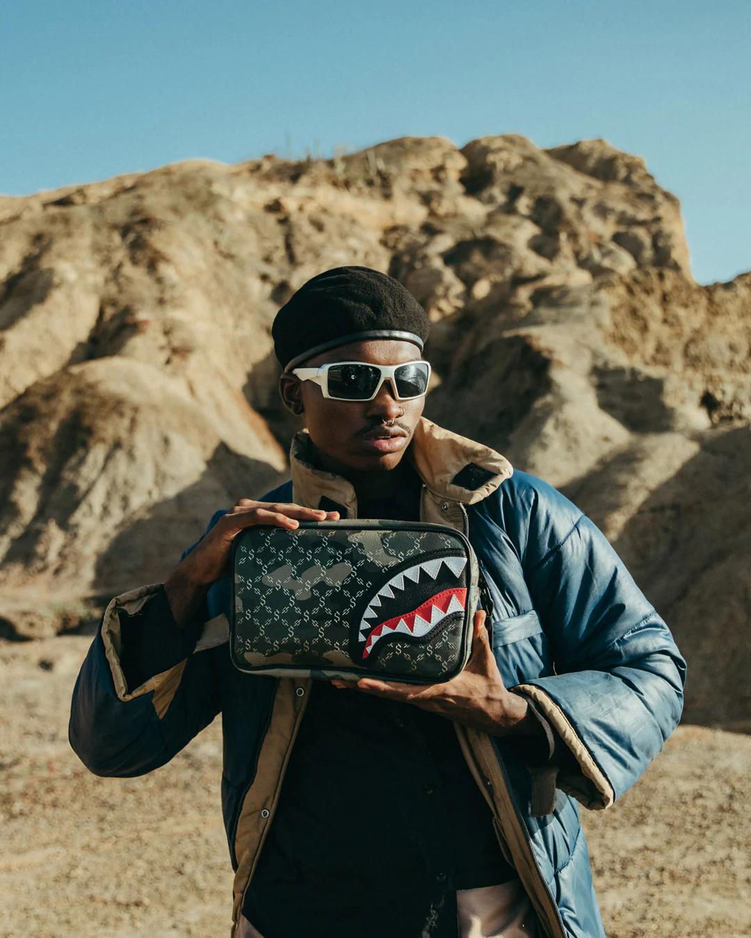 LASERS BLAZIN TOILETRY BRICKSIDE BAG | Sprayground Essential