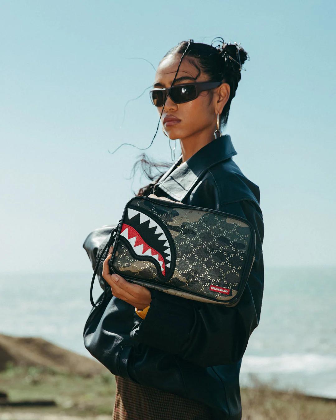 LASERS BLAZIN TOILETRY BRICKSIDE BAG | Sprayground Essential