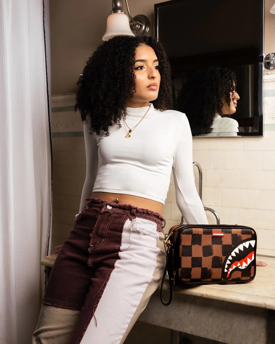 SHARKS IN PARIS VANQUISH TOILETRY BAG | Sprayground Value