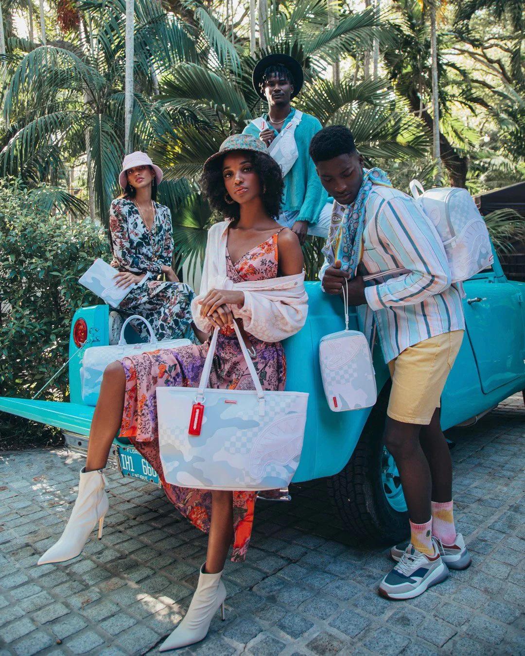 3AM LE BLANC TOILETRY BAG | Sprayground Premium