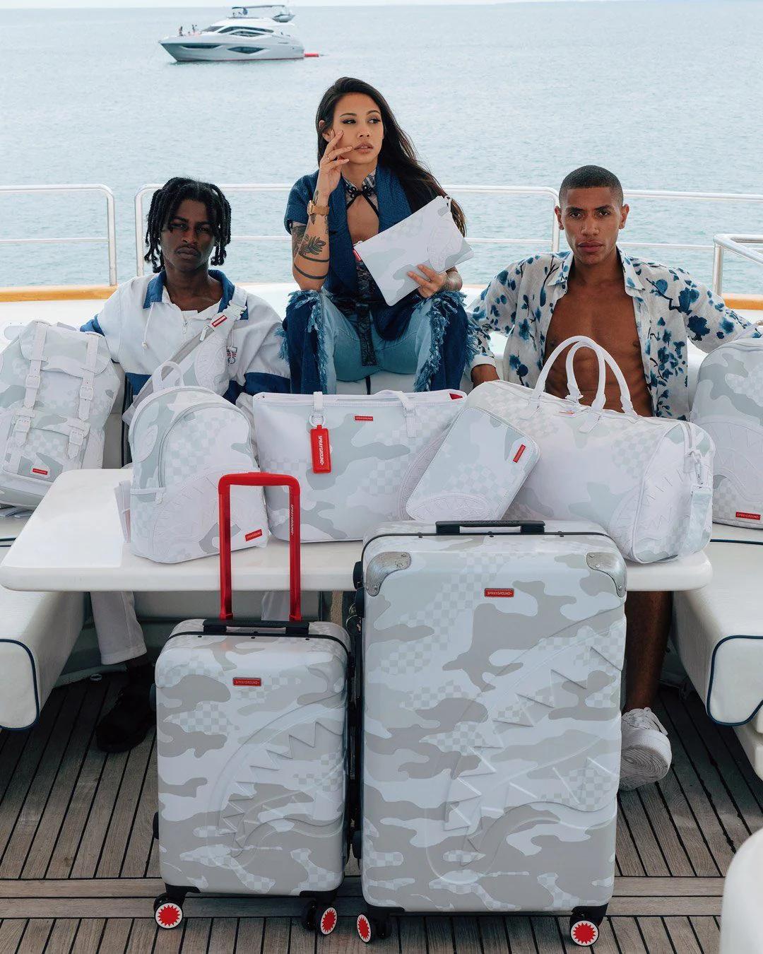 3AM LE BLANC TOILETRY BAG | Sprayground Premium
