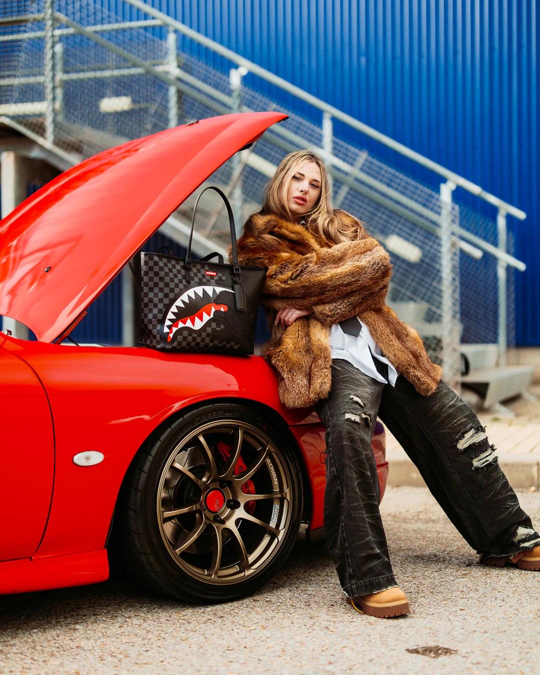 SPEED SHARK SIDE SWIPE TOTE | Sprayground Value
