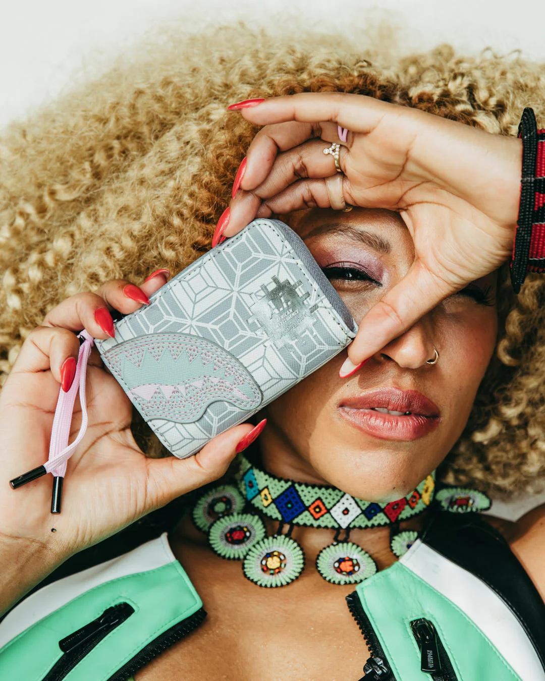 A.I.8 AFRICAN INTELLIGENCE BOOKED & BUSY WALLET | Sprayground Exclusive