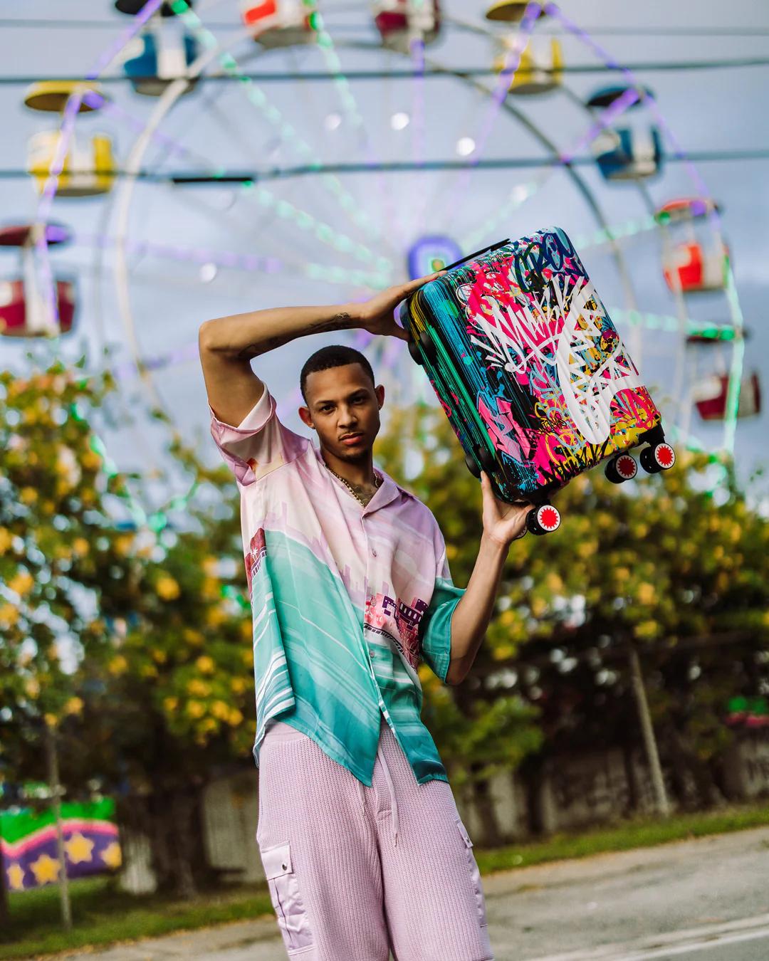 LOWER EAST SIDE HARDSHELL CARRY-ON LUGGAGE | Sprayground Signature