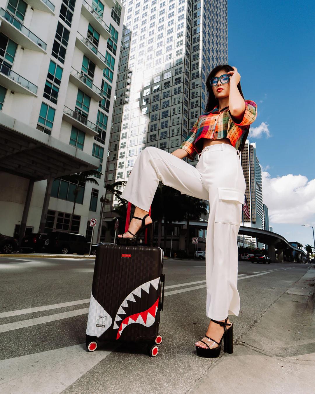 TRIPLE DECKER HEIR TO THE THRONE HARDSHELL CARRY-ON LUGGAGE | Sprayground Essential