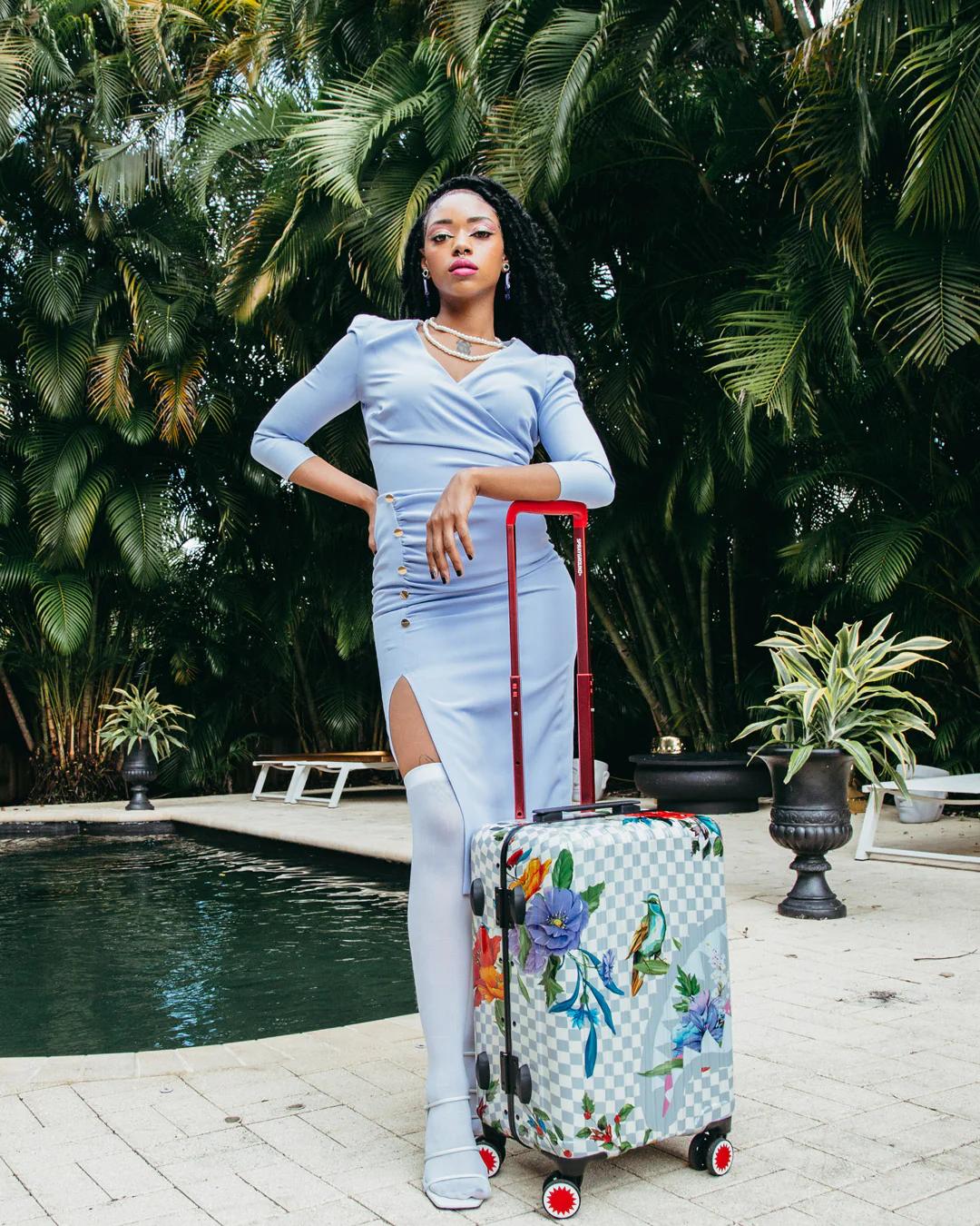 JARDIN DU PALAIS SHARKNAUTICS HARDSHELL CARRY-ON LUGGAGE | Sprayground Everyday