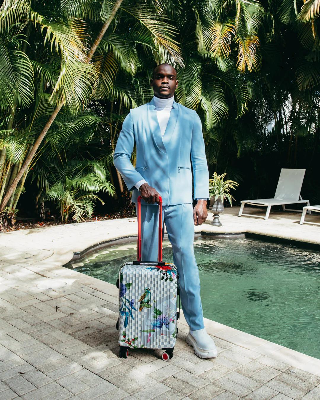 JARDIN DU PALAIS SHARKNAUTICS HARDSHELL CARRY-ON LUGGAGE | Sprayground Everyday