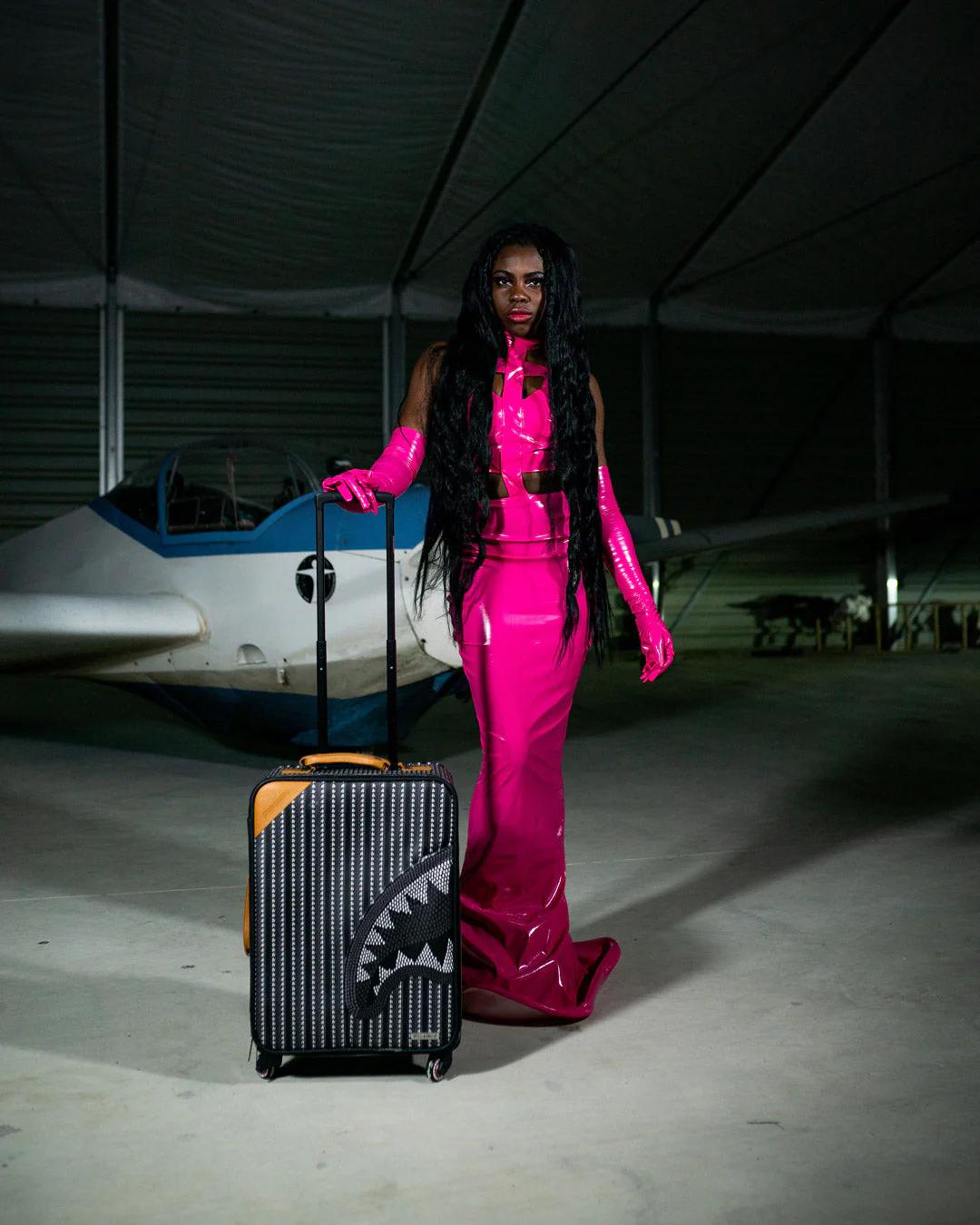 ILLUCHAINS JETSETTER CARRY-ON LUGGAGE | Sprayground Great Value