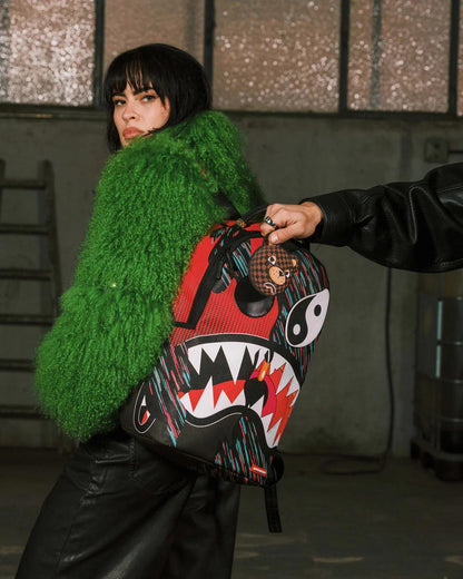 HYPER DRIVEN SHARK BACKPACK (REMOVABLE SET OF EYES) | Sprayground Everyday