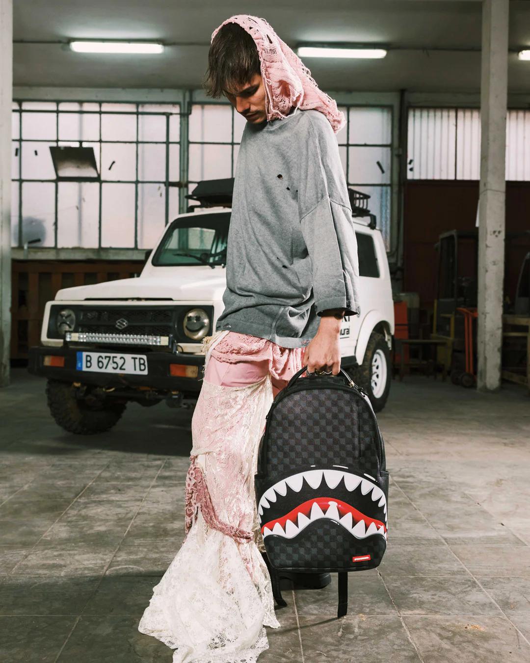 SHARKS IN PARIS HYPER PUFF BACKPACK | Sprayground Great Value