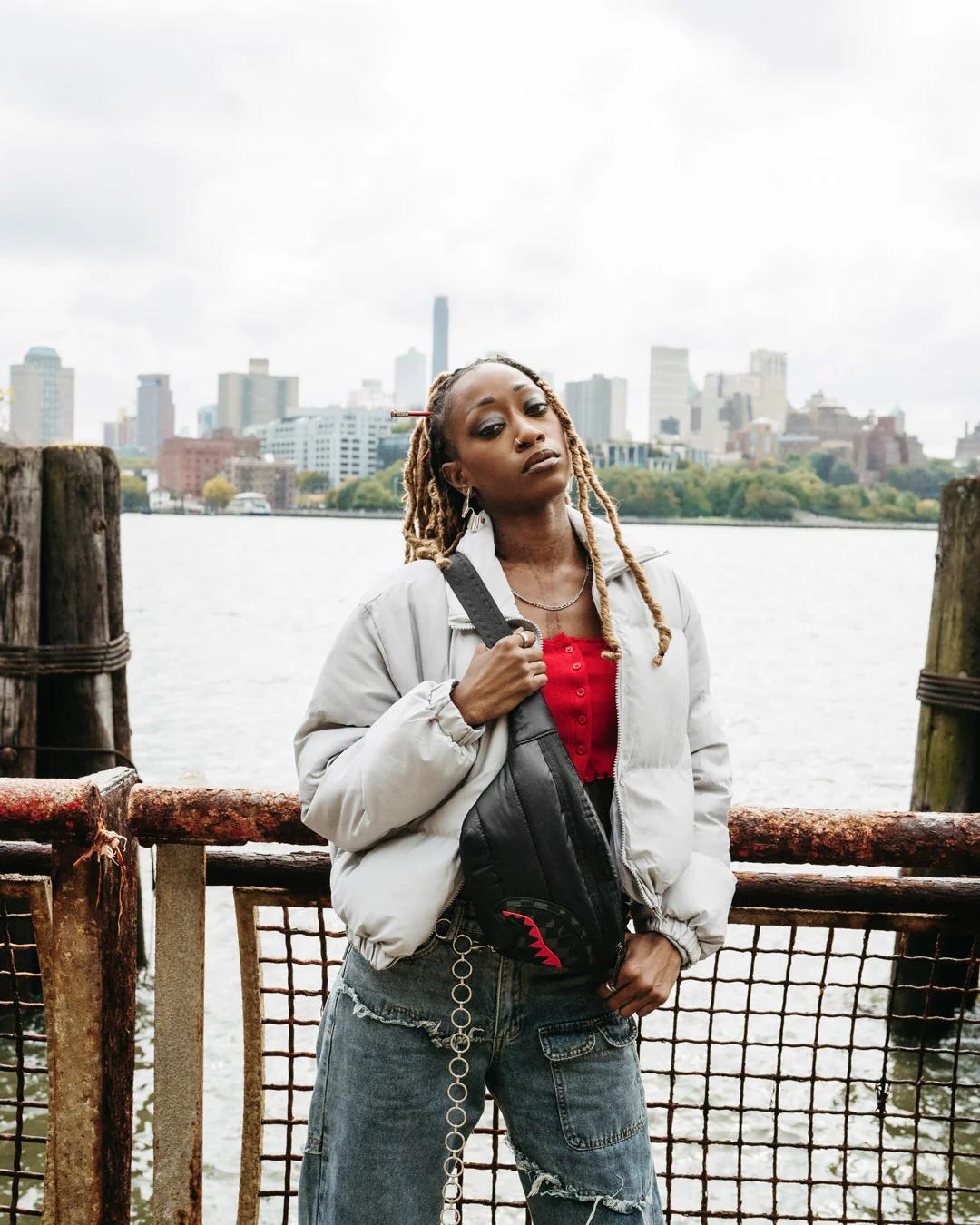 SNOWWSTORM PUFFER SAVVY CROSSBODY | Sprayground Exclusive