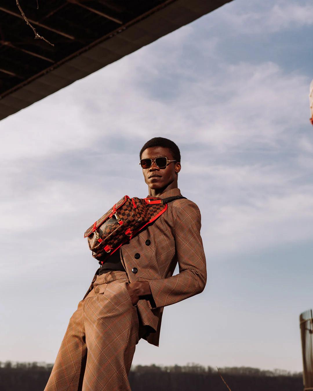 TAKEOVER THE THRONE CARGO CROSSBODY | Sprayground Featured