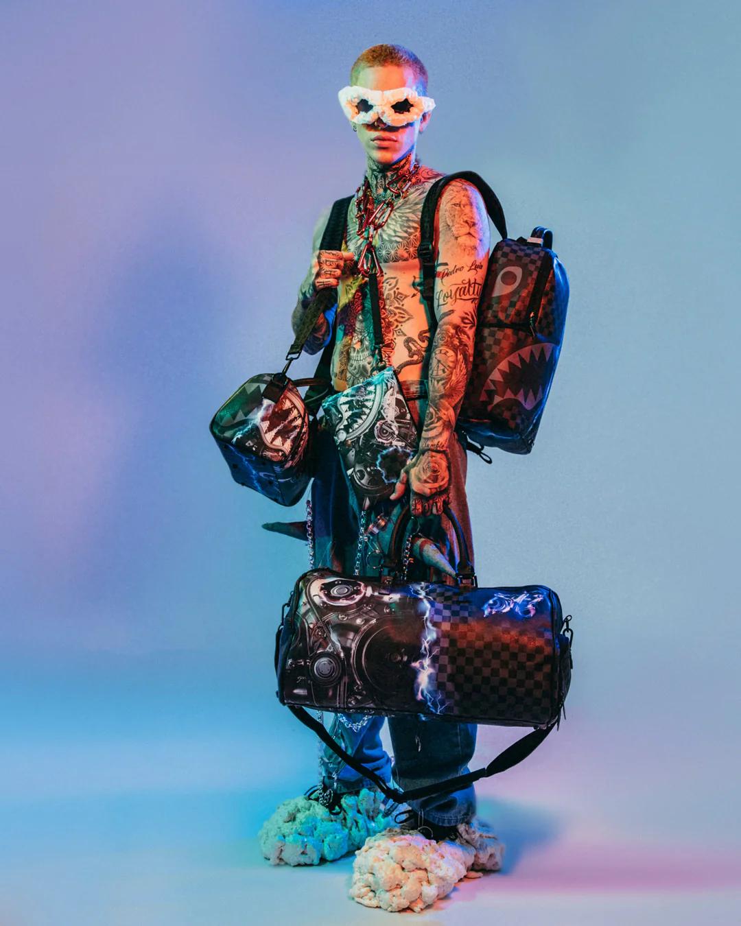 THE UNDERCURRENT CROSS-OVER CLUTCH | Sprayground Exclusive