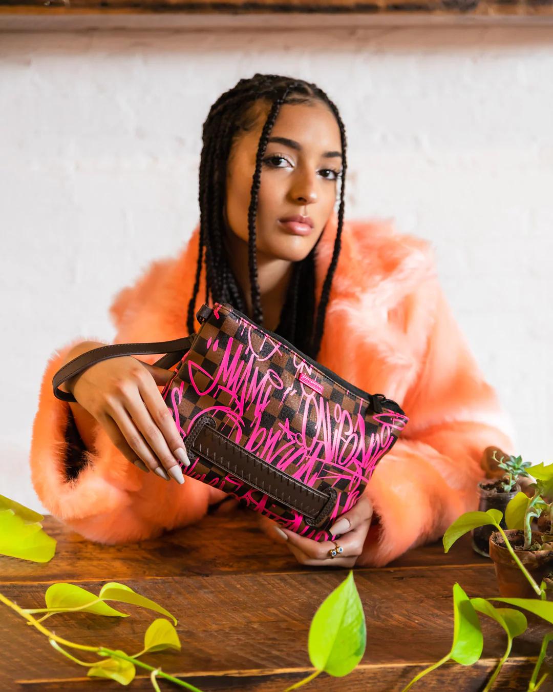 JETGRAPHIX CROSSOVER CLUTCH | Sprayground Trending