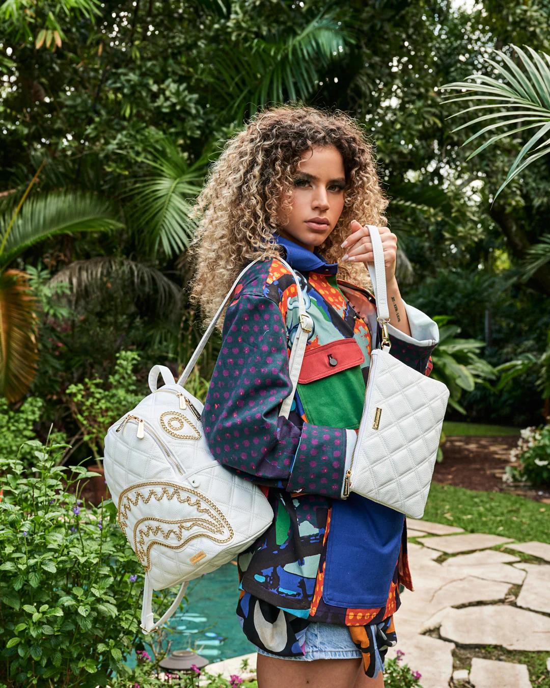 RIVIERA LE BLANC GOLD CHAIN SHARK CROSSOVER CLUTCH | Sprayground Signature