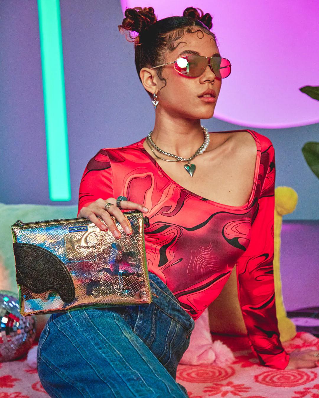 MAGIC CITY CROSSOVER CLUTCH | Sprayground Essential
