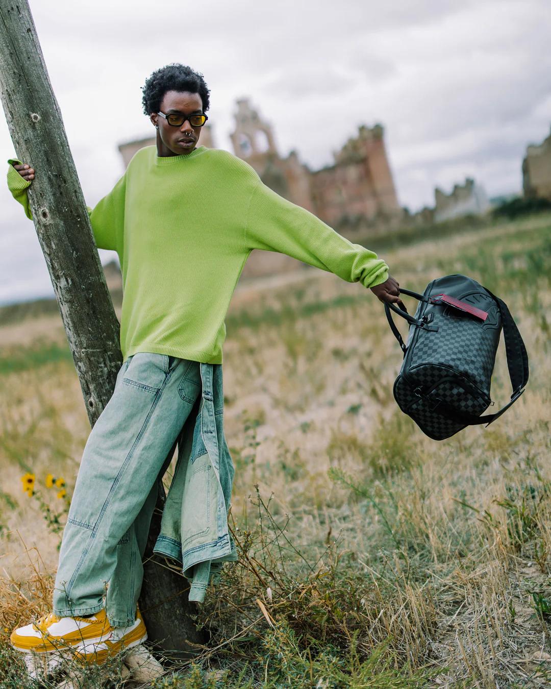 NIGHTSHARKS WORLDWIDE DUFFLE | Sprayground Exclusive