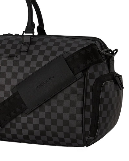 SNOOPY DAY OFF DUFFLE | Sprayground Quality