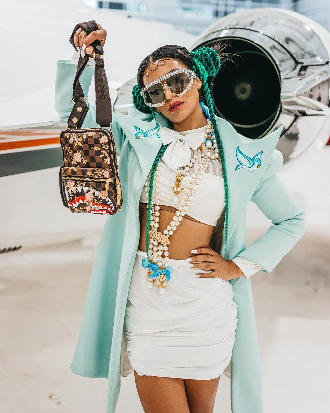 SHARKFLOWER CROSSBODY SLING | Sprayground Latest