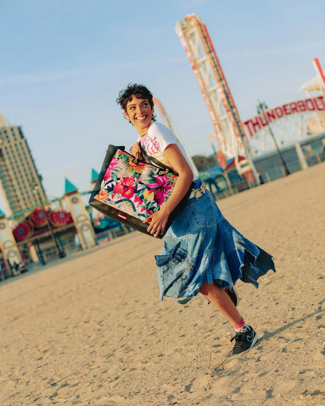 HUMMINGBIRD SHARK PRECISION TOTE | Sprayground New
