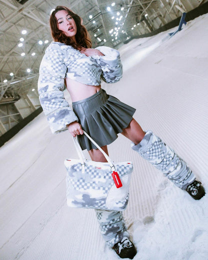 3AM PLUSH SWISS ALPS TOTE | Sprayground Premium