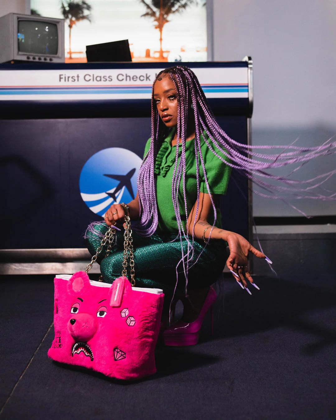 PLUSH MONEYBEAR TOTE (PINK) | Sprayground Essential
