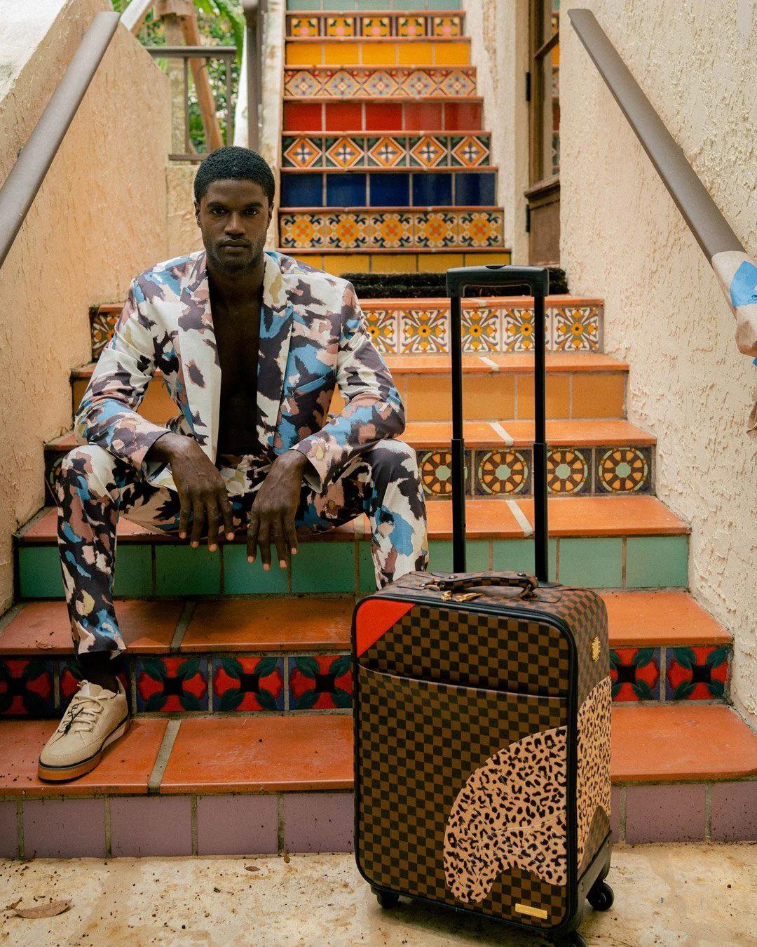 A.i.3 THE LEGACY JETSETTER CARRY-ON LUGGAGE | Sprayground Quality