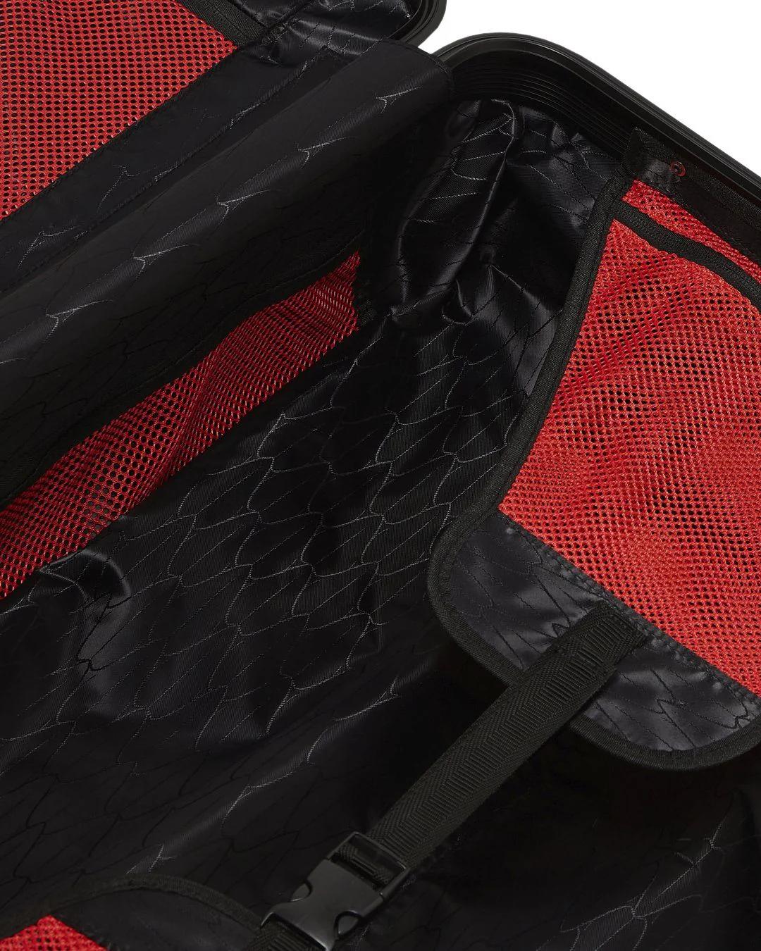 GARDEN OF SHARKS SHARKNAUTICS HARDSHELL CARRY-ON LUGGAGE | Sprayground Classic