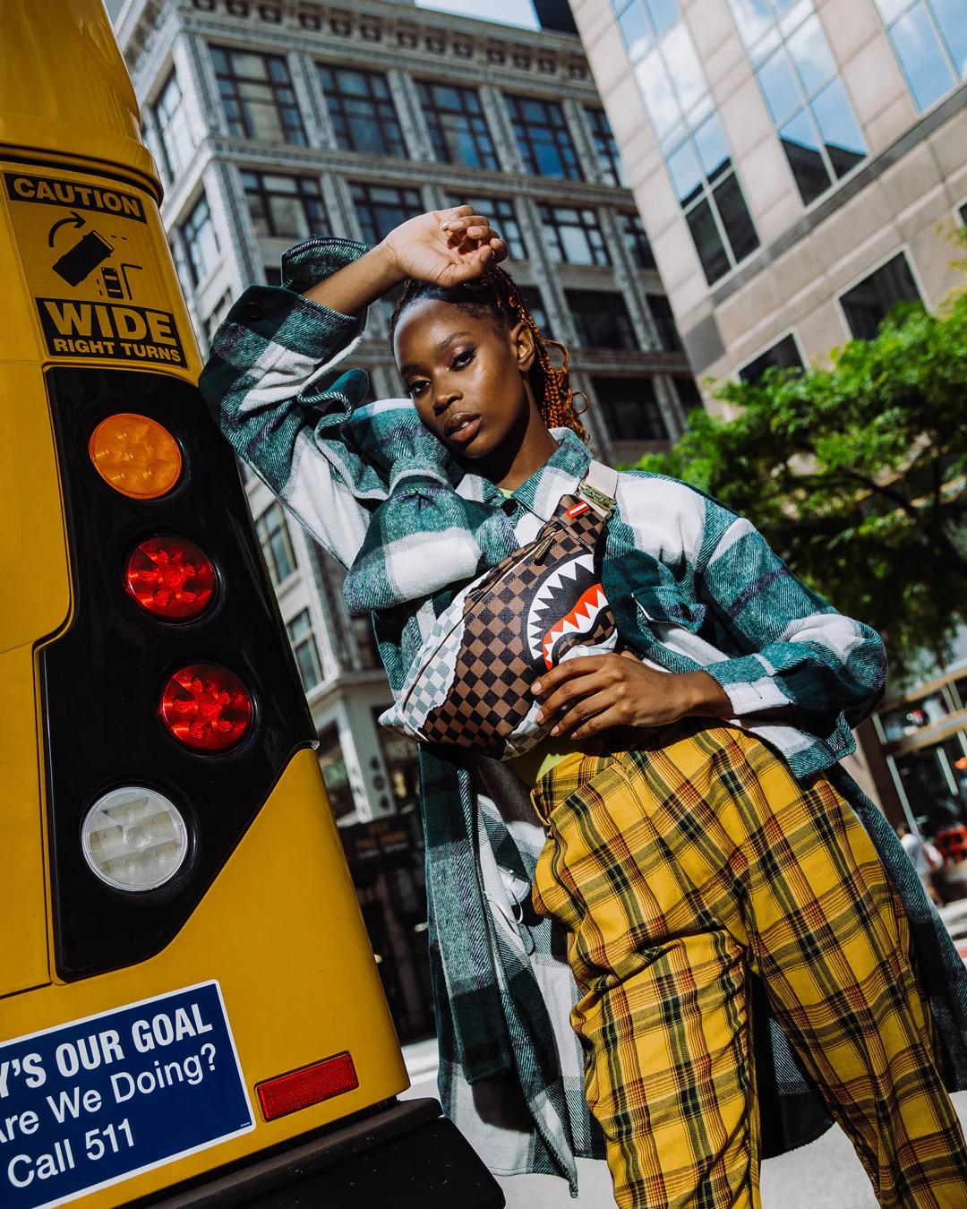 UNSTOPPABLE ENDEAVORS II SAVVY CROSSBODY | Sprayground Quality