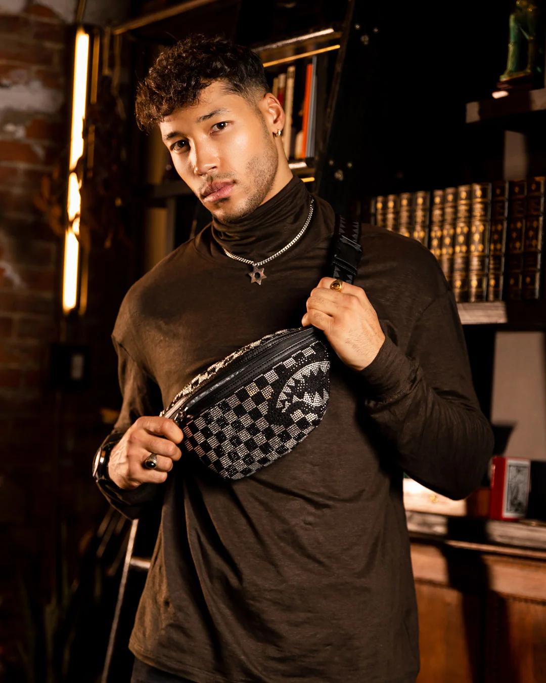 LIGHT YEARS AHEAD SAVVY CROSSBODY | Sprayground Exclusive