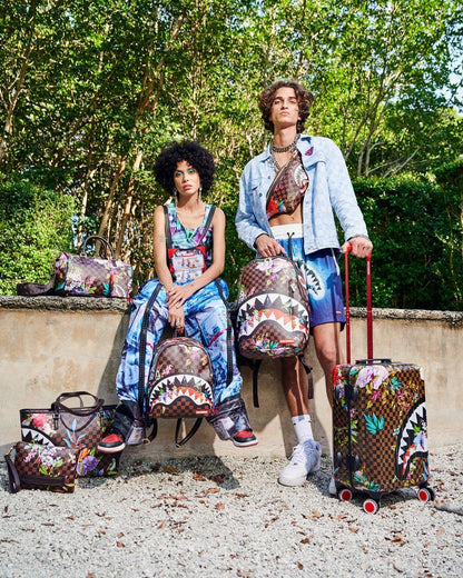GARDEN OF SHARKS CROSSOVER CLUTCH | Sprayground Premium