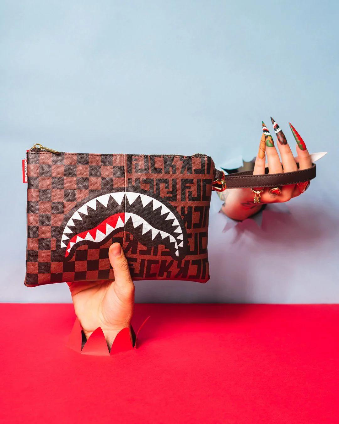 SPLIT THE CHECK CROSSOVER CLUTCH | Sprayground Best Seller