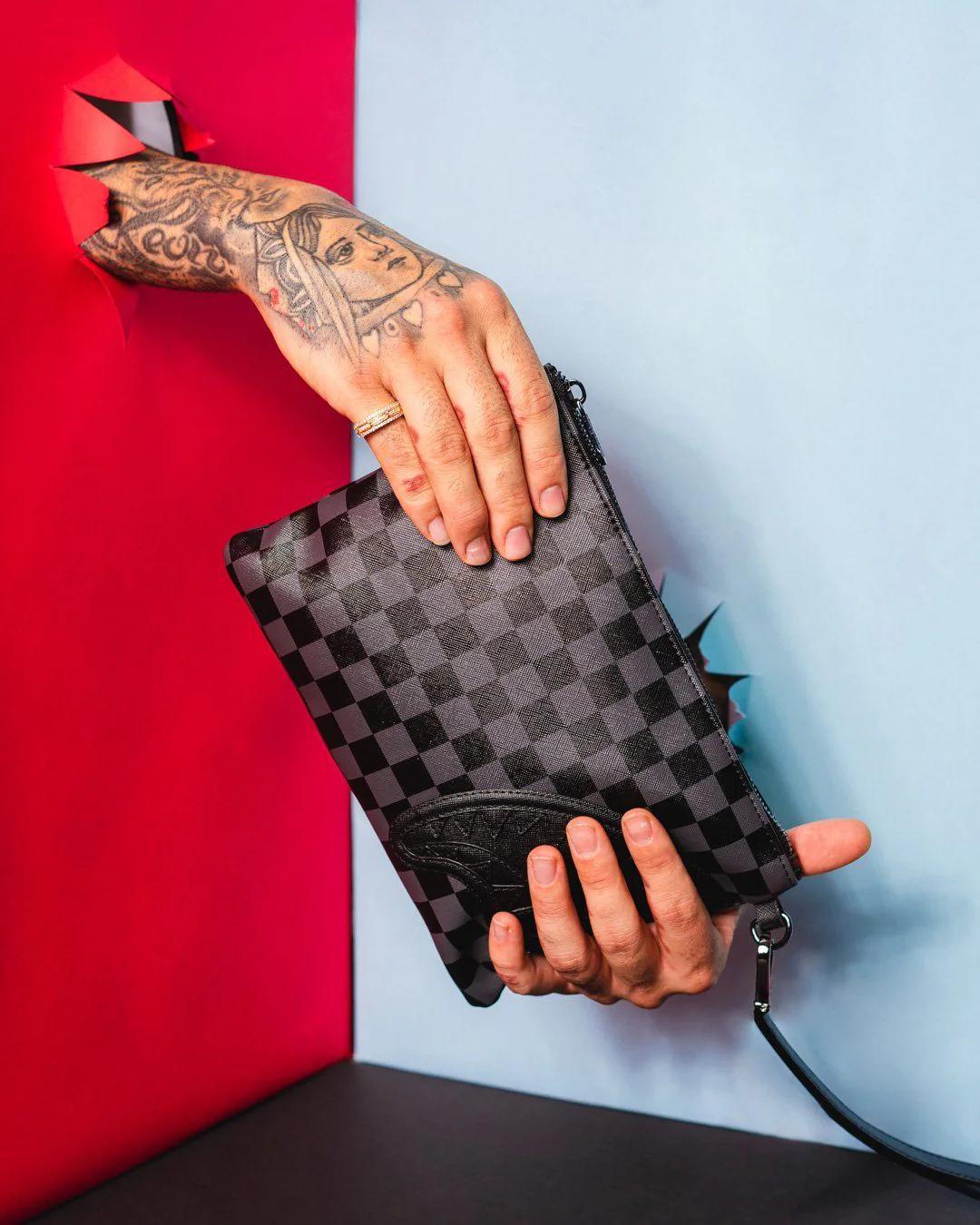 HENNY BLACK CROSSOVER CLUTCH | Sprayground Exclusive