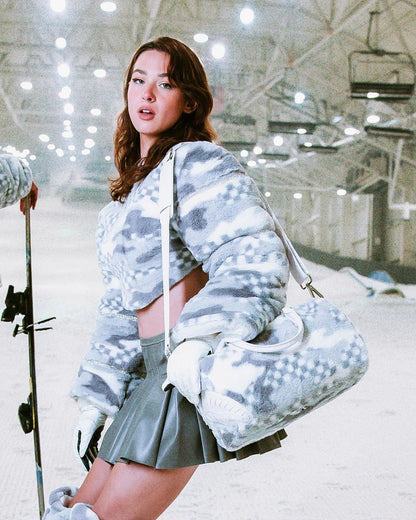3AM PLUSH SWISS ALPS MINI DUFFLE | Sprayground Trending