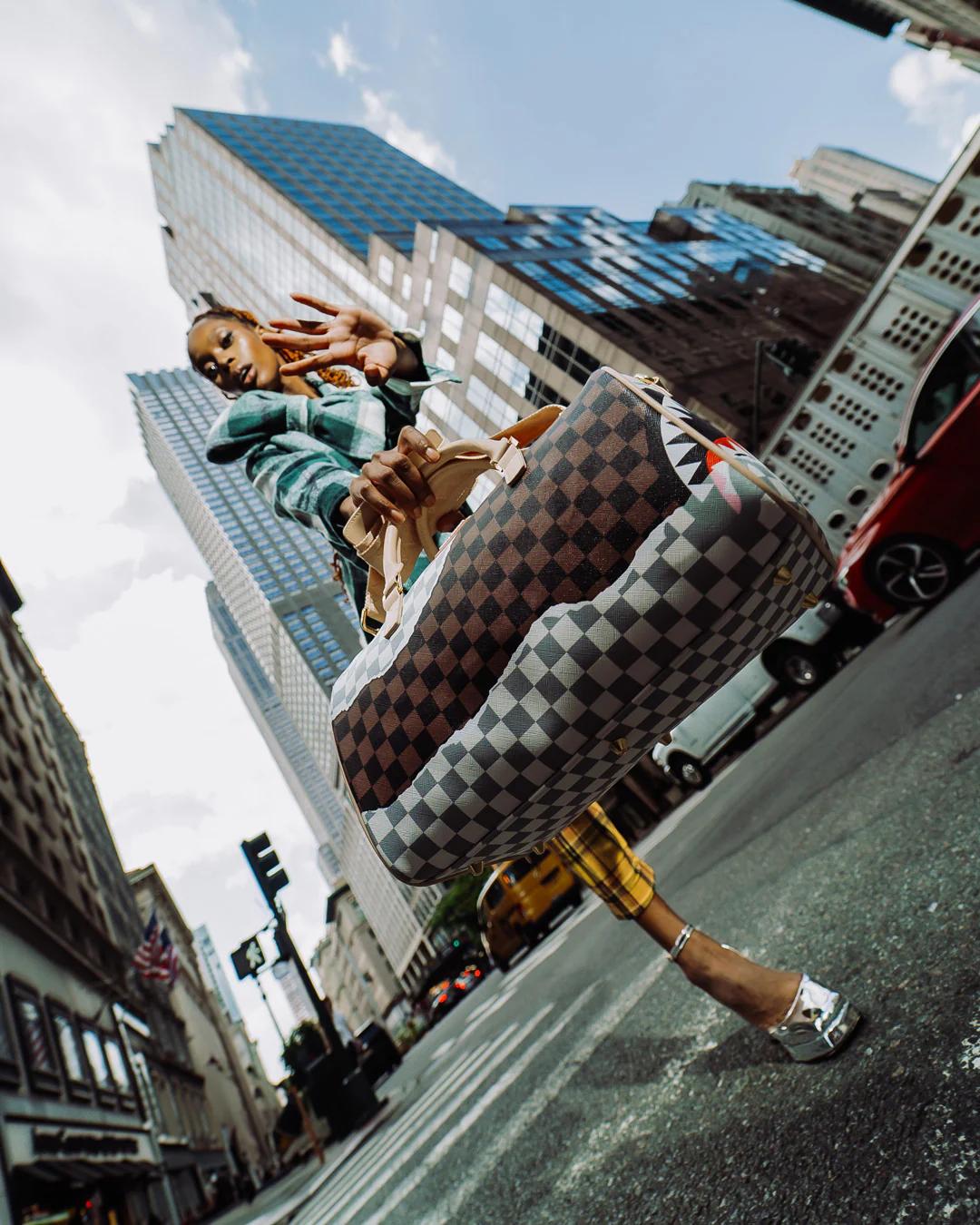 UNSTOPPABLE ENDEAVORS II MINI DUFFLE | Sprayground Signature