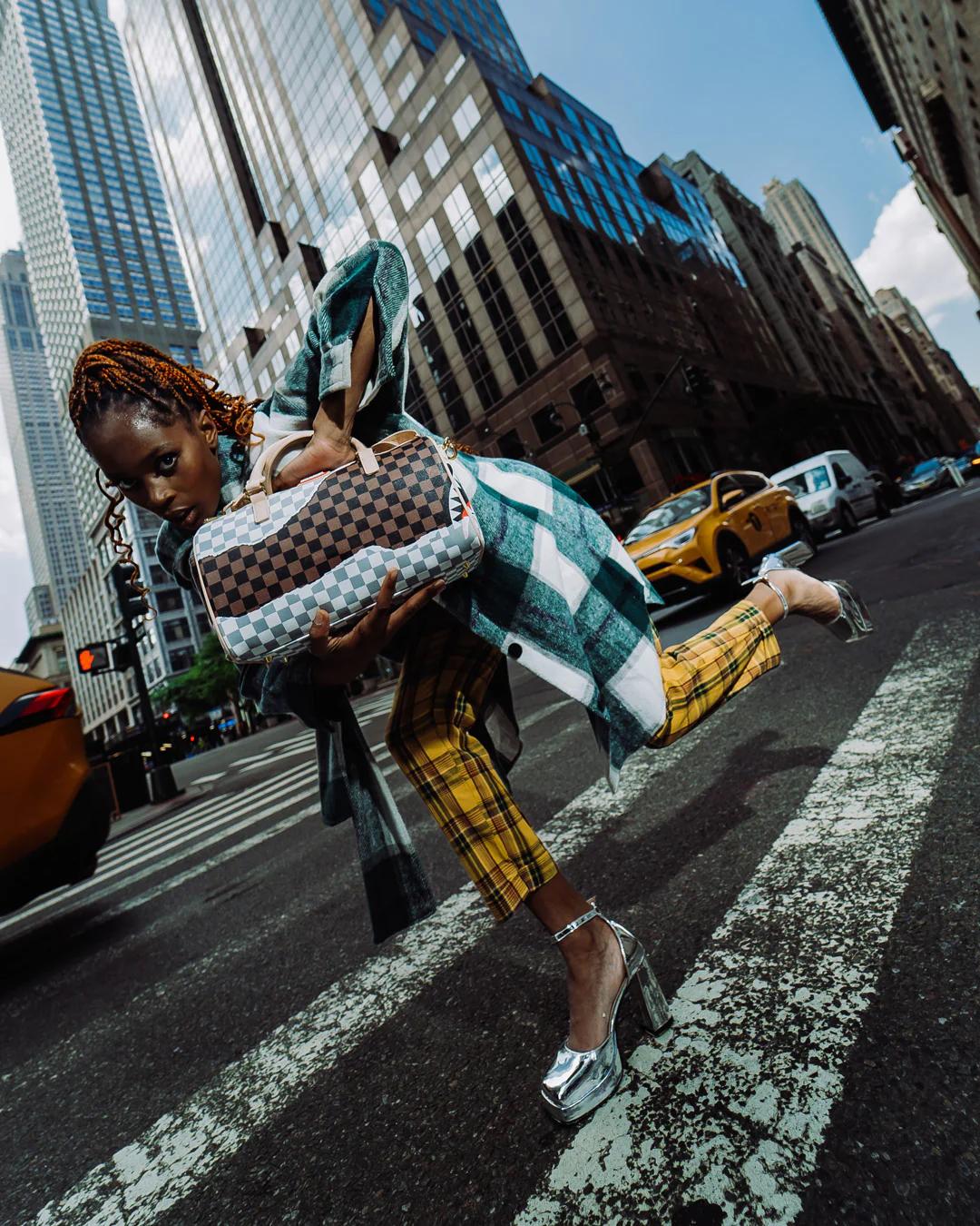 UNSTOPPABLE ENDEAVORS II MINI DUFFLE | Sprayground Signature
