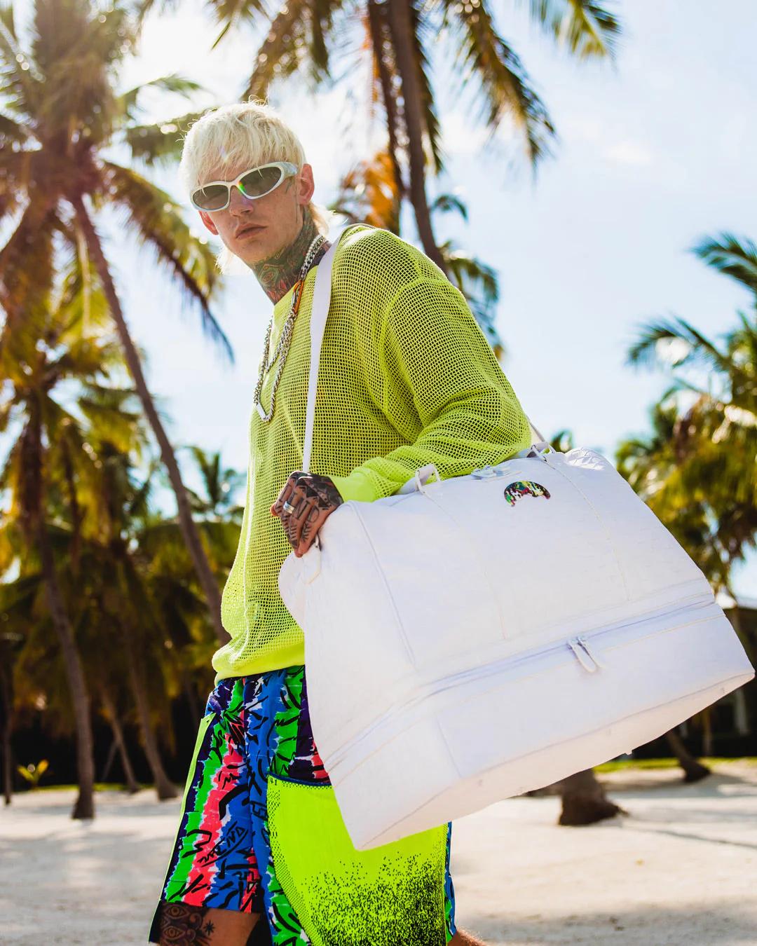 SHOW UP SHOW OUT STILETTO DUFFLE | Sprayground Great Value